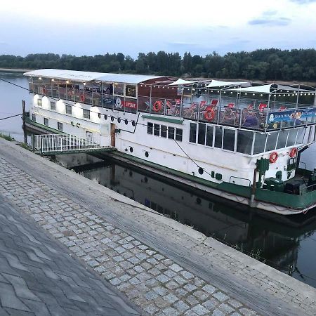 Barka Atena Торунь Экстерьер фото