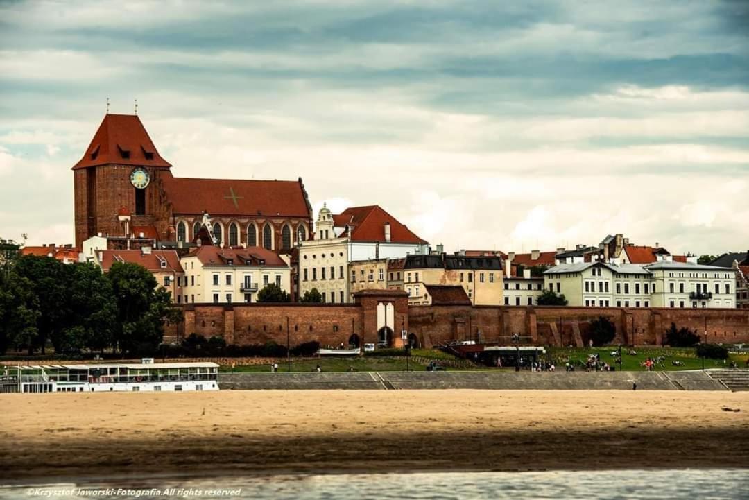 Barka Atena Торунь Экстерьер фото