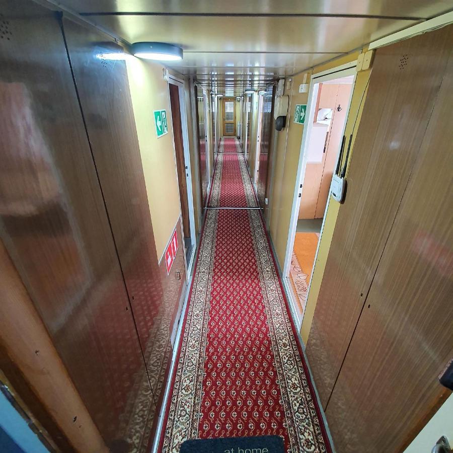 Barka Atena Торунь Экстерьер фото